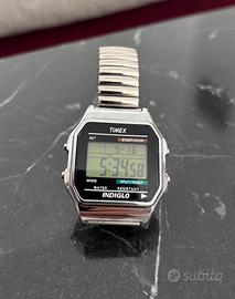 Orologio digitale TIMEX Indiglo CR 555