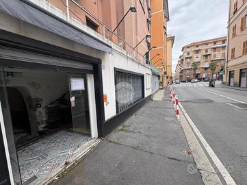 NEGOZIO A GENOVA