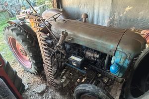 Trattore FORDSON MAJOR DIESEL anni 50 FUNZIONANTE!