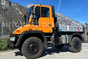 UNIMOG U400 / 238 Cv. = PATENTE B