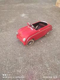Auto a pedali