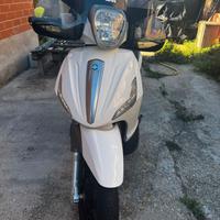 Piaggio Beverly 350 sport touring- 2018