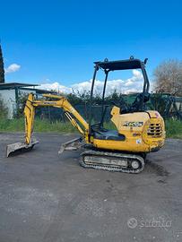 Escavatore KOMATSU PC 15R-8