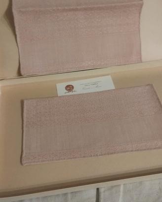 Eleganti tovagliette o completo d'arredo 