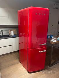 Smeg rosso