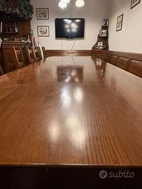 Tavolo in legno massello