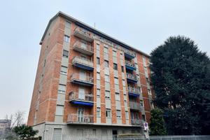 4 LOCALI A MONZA