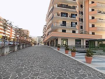 Stanze in Ufficio(utenze comprese)/Caserta città