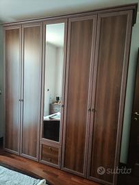 camera matrimoniale completa in legno color noce 