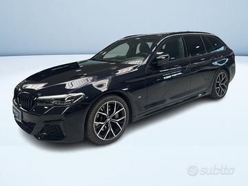 BMW Serie 5 530i Touring mhev 48V xdrive Msport au