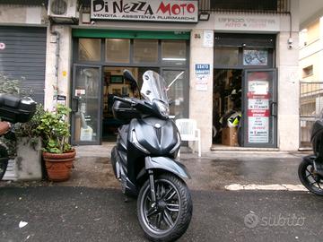 PIAGGIO BEVERLY 400 HPE SPORT