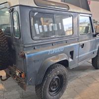 Land Rover Defender 90