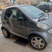 smart 600 benz. model BRABUS vetrina