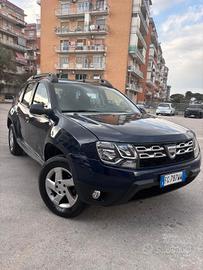 Dacia Duster 1.6 115 SES 4X2 GPL SERIE BLACK SHADO