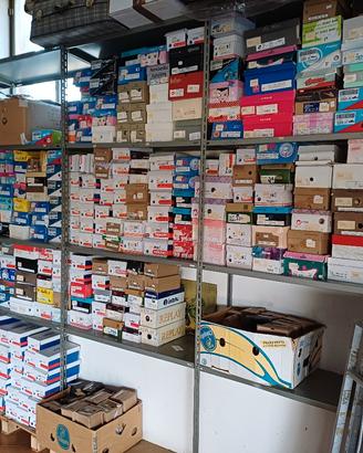 stock di 200 paia misti 