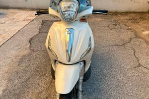 Piaggio Beverly 300 i.e.
