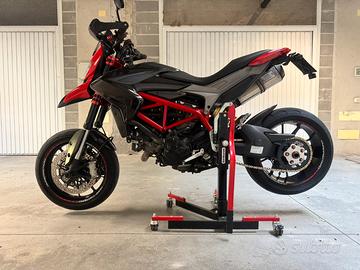 Hypermotard 821