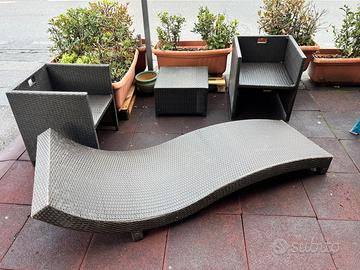 Letto in rattan da giardino