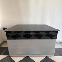 Carrello tv con Dolby digital
