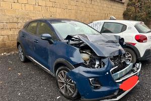 Ford Puma incidentata sinistrata 2022 Titanium X