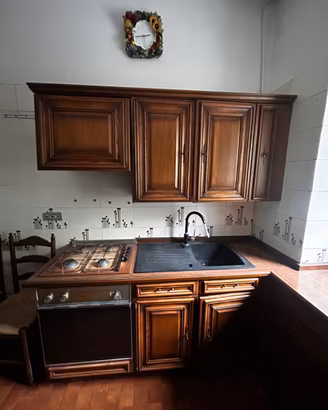 cucina stile vintage tenuta molto bene