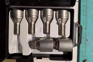 Bulloni Antifurto Grande Punto