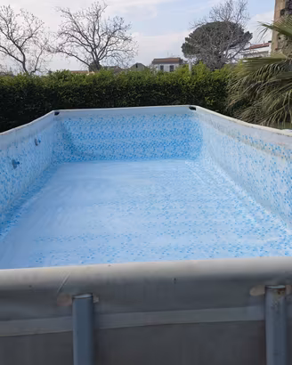 Piscina rettangolare fuori terra