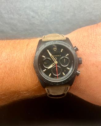 Tudor fastrider black shield