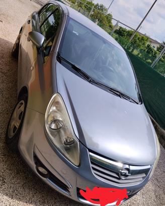 Opel corsa 2010 gpl