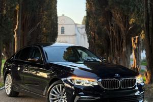 BMW G30 540i UNICA