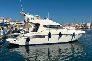 Alpa 36Fly motorizzata CUMMINS 2x370 linea d'asse