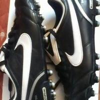 2 Scarpe calcio NIKE Tiempo n.45 e n.42,5 NUOVE