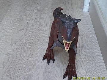 Jurassic World- Dinosauro Carnotauro Toro