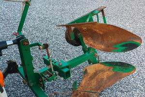 Aratro trattore 18-35cv