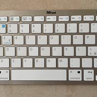 Tastiera wireless Bluetooth a batteria