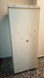 Congelatore verticale Siltal