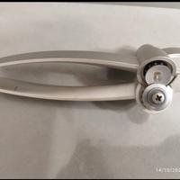 Apriscatole in metallo