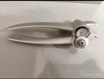 Apriscatole in metallo