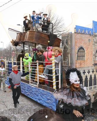 Carro Allegorico / Carnavale