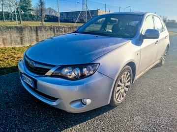 Subaru Impreza 2.0 Automatica Benzina GPL