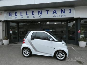 SMART ForTwo 1000 52 kW MHD coupé Urbanrunner