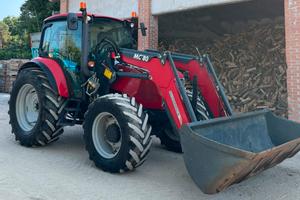 Trattore McCormick X5.40 con caricatore frontale