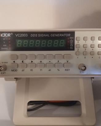 Generatore d'onda Victor VC2003