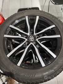 Gomme +cerchi invernali x Yaris full hybrid