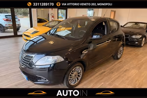 Lancia Ypsilon 1.2 69 CV 5 porte S&S Platinum