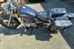 Moto SUZUKI