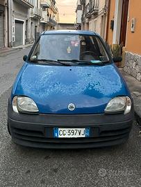 fiat 600 anno 2003