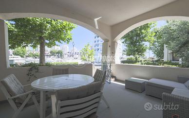 PORTOVERDE - TRILOCALE RISTRUTTURATO CON CORTE PRI