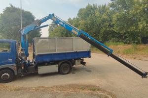 Nissan cabstar ribaltabile con gru 