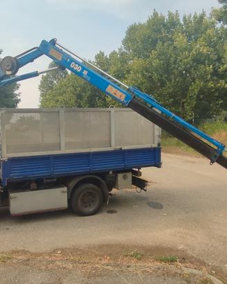 Nissan cabstar ribaltabile con gru 